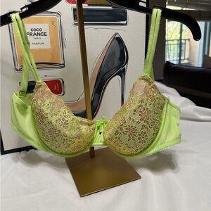 Victoria's Secret Lime Lace Bra